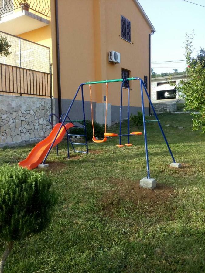 Apartman Knapic Koromačno Exterior foto